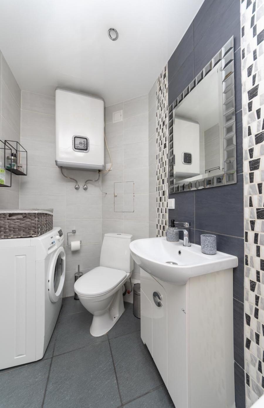 Apartamento Flat24 On Lesi Ukrainki 3 Kiev Exterior foto